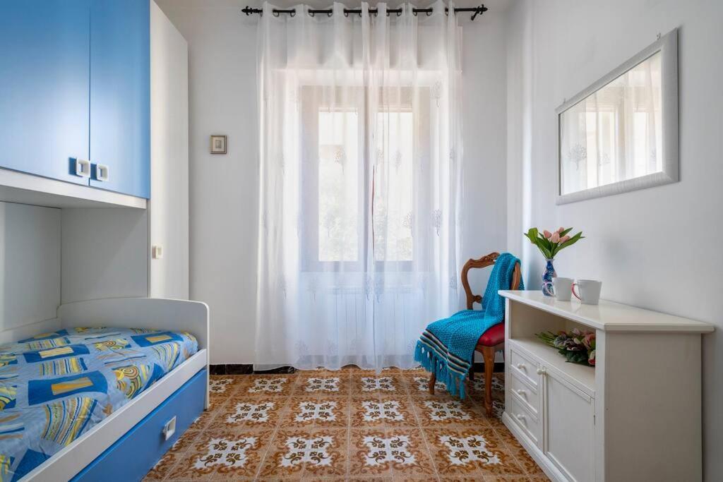 100 Metri Dal Mare Apartment *
