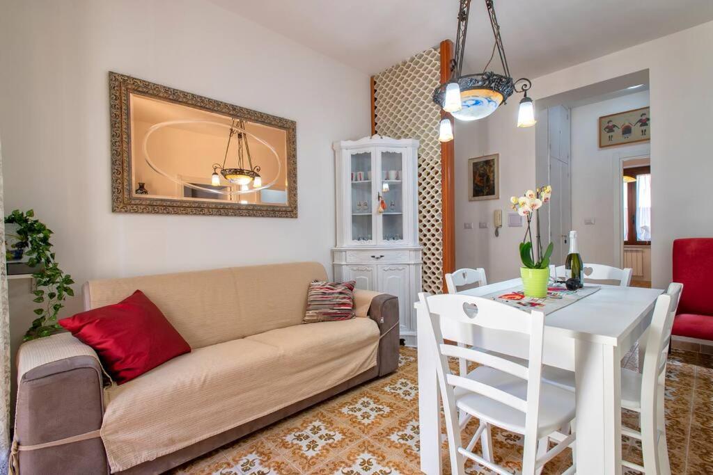 100 Metri Dal Mare Apartment *